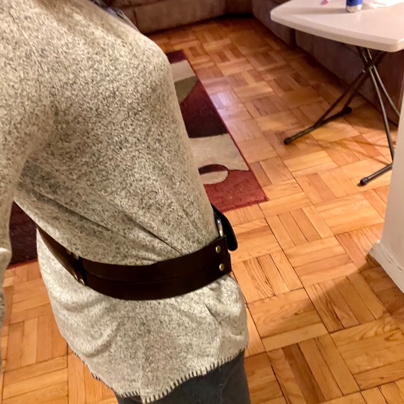 The Limited dark brown leather belt! - Picture 2 of 7